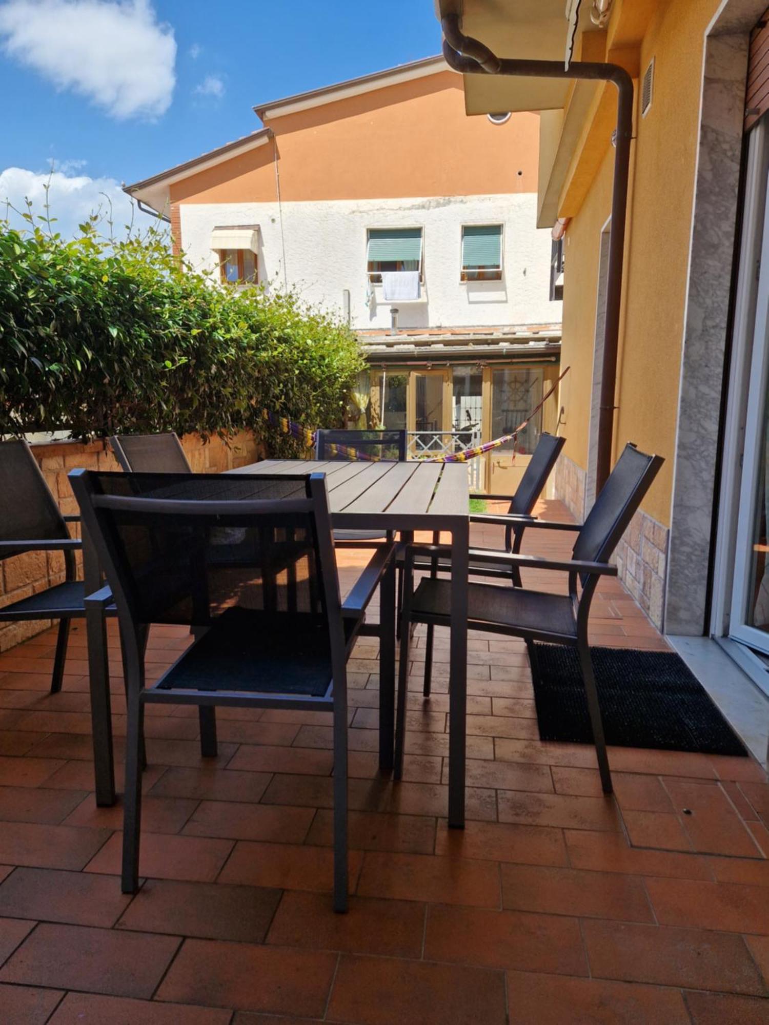 Between Pisa And 5 Terre Марина ди Карара Екстериор снимка